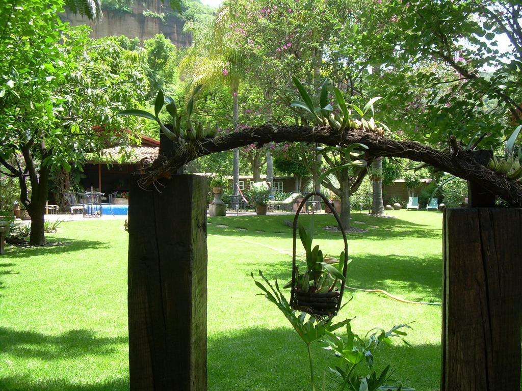Bed and Breakfast Casa Navacoyan Malinalco Exterior foto