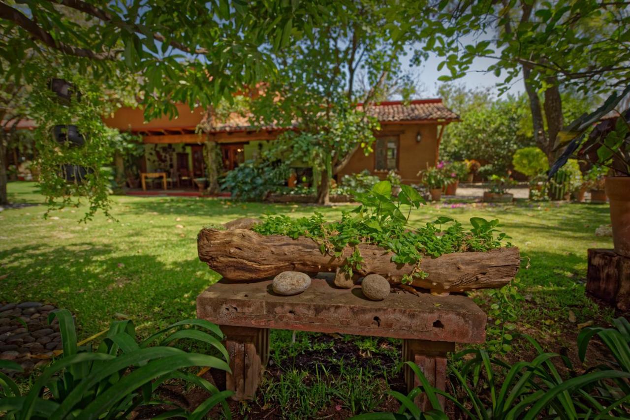 Bed and Breakfast Casa Navacoyan Malinalco Exterior foto